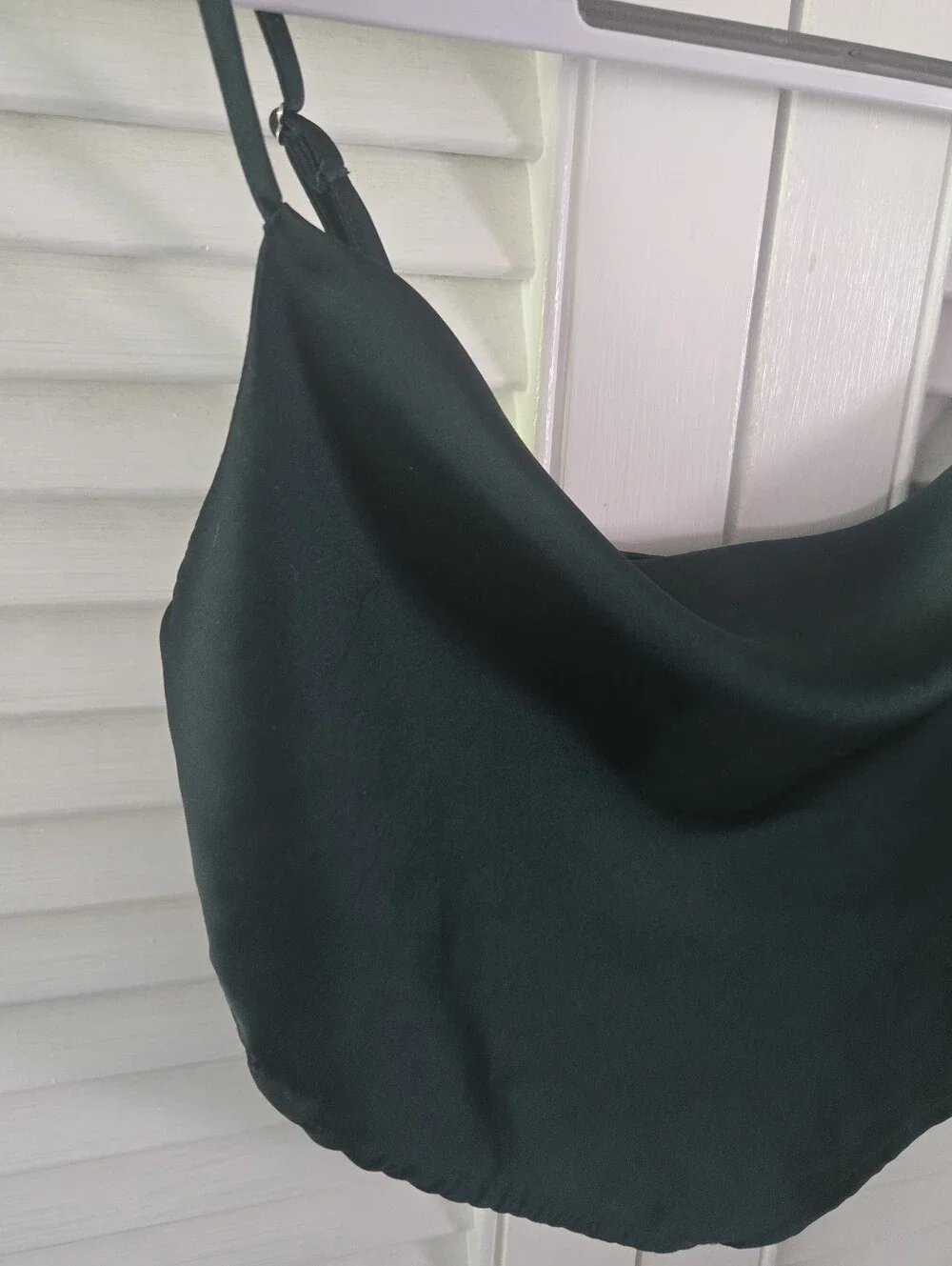 Forever 21 Emerald Green Satin Cowl Neck Crop Cami Top Small - Picture 4 of 9